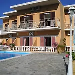 Apartmanhotel River &