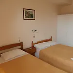 Aparthotel River &
