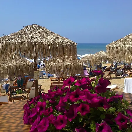 River & Aparthotel Mesongí