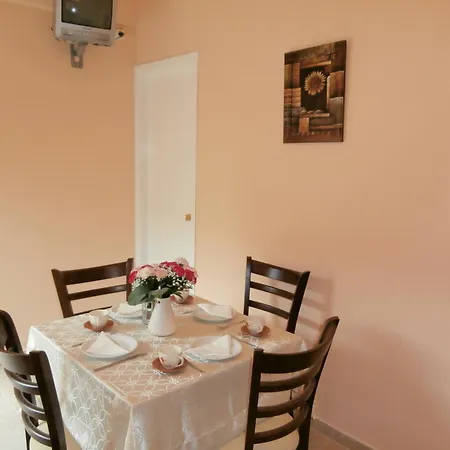 River & Aparthotel 3*