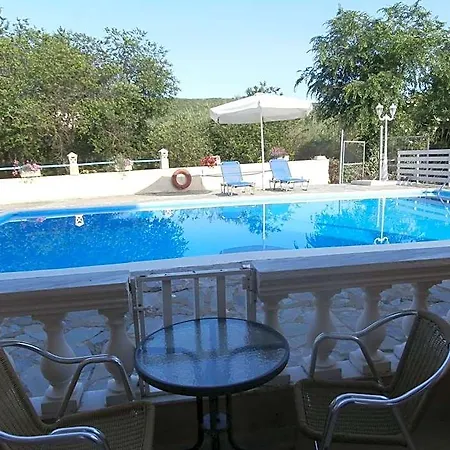 Apartmanhotel River & 3*