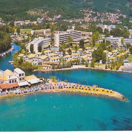 River & Μεσογγή